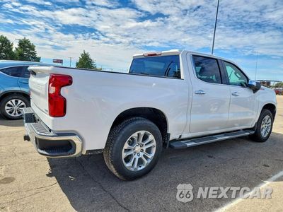 Trzecie zdjęcie samochodu z tyłu: 2025 CHEVROLET SILVERADO K1500 LTZ VIN:1GCUKGE82SZ173715 - miniatura