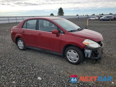 Czwarte zdjęcie samochodu z boku: 2008 NISSAN VERSA 1.8 S VIN:3N1BC11E88L365897 - miniatura