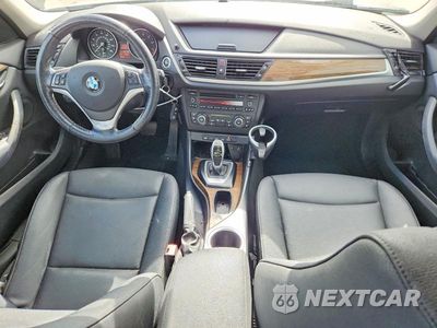 Zdjęcie 8 z 13 samochodu: 2015 BMW X1 XDRIVE28I VIN:WBAVL1C57FVY41476 - miniatura