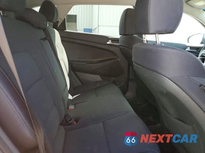 Zdjęcie 11 z 13 samochodu: 2019 HYUNDAI TUCSON VALUE VIN:KM8J3CA42KU025228 - miniatura