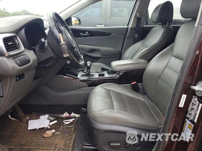 Zdjęcie 7 z 13 samochodu: 2016 KIA SORENTO EX VIN:5XYPHDA50GG017295 - miniatura