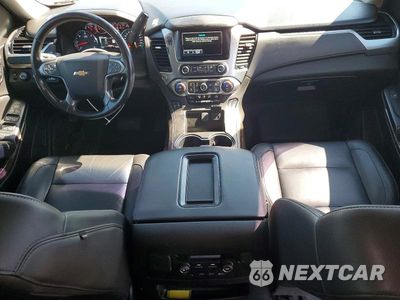 Zdjęcie 8 z 14 samochodu: 2020 CHEVROLET SUBURBAN K1500 LT VIN:1GNSKHKCXLR177719 - miniatura