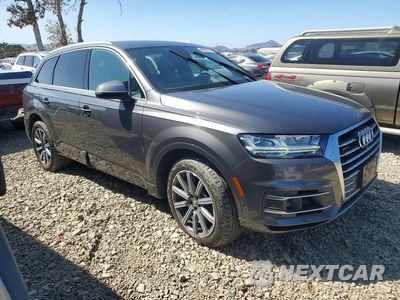 Czwarte zdjęcie samochodu z boku: 2019 AUDI Q7 PREMIUM PLUS VIN:WA1LAAF70KD003846 - miniatura
