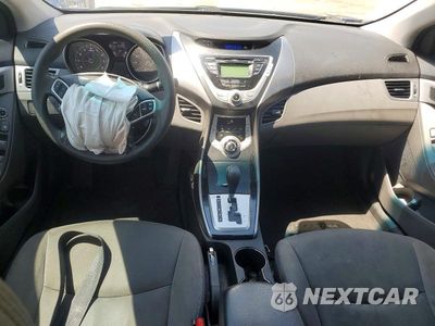 Zdjęcie 8 z 12 samochodu: 2012 HYUNDAI ELANTRA GLS VIN:5NPDH4AE4CH102081 - miniatura