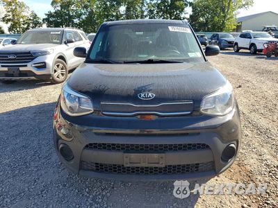 Piąte zdjęcie samochodu w środku: 2019 KIA SOUL BASE VIN:KNDJN2A20K7921386 - miniatura