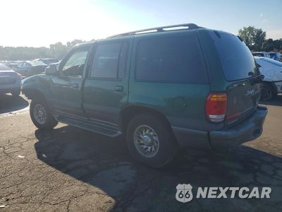 Drugie zdjęcie samochodu z przodu: 2000 MERCURY MOUNTAINEER VIN:4M2DU86PXYUJ04633 - miniatura