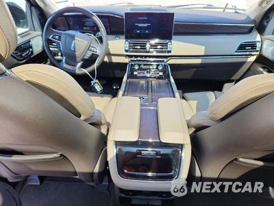Zdjęcie 8 z 13 samochodu: 2024 LINCOLN NAVIGATOR L RESERVE VIN:5LMJJ3LG7REL07931 - miniatura