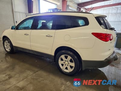 Drugie zdjęcie samochodu z przodu: 2012 CHEVROLET TRAVERSE LT VIN:1GNKVGED6CJ291429 - miniatura