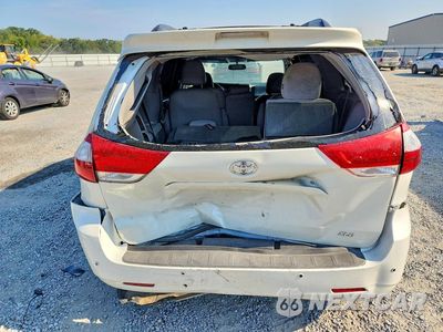 Zdjęcie 6 z 13 samochodu: 2017 TOYOTA SIENNA LTD VIN:5TDYZ3DC6HS845376 - miniatura