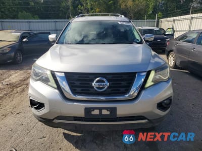 Piąte zdjęcie samochodu w środku: 2017 NISSAN PATHFINDER SL VIN:5N1DR2MM4HC904357 - miniatura