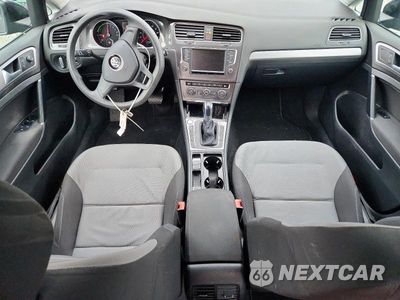 Zdjęcie 8 z 12 samochodu: 2016 VOLKSWAGEN E-GOLF SE VIN:WVWKP7AU0GW915422 - miniatura