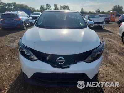 Piąte zdjęcie samochodu w środku: 2017 NISSAN ROGUE SPORT S VIN:JN1BJ1CP4HW020882 - miniatura
