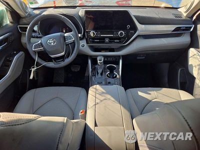 Zdjęcie 8 z 12 samochodu: 2025 TOYOTA HIGHLANDER HYBRID PLATINUM VIN:5TDEBRCH2SS680487 - miniatura