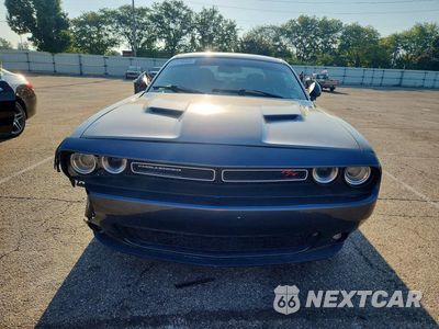 Piąte zdjęcie samochodu w środku: 2017 DODGE CHALLENGER R/T VIN:2C3CDZBT9HH648820 - miniatura