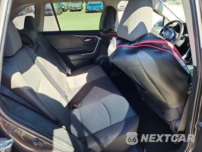 Zdjęcie 10 z 12 samochodu: 2022 TOYOTA RAV4 XLE VIN:2T3P1RFV8NW264489 - miniatura