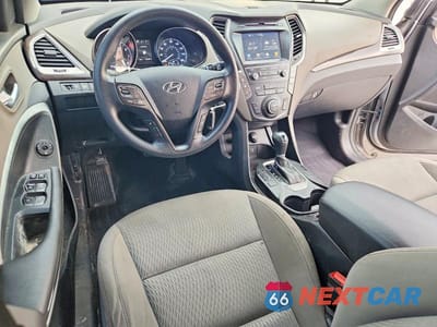 Zdjęcie 8 z 13 samochodu: 2017 HYUNDAI SANTA FE SE VIN:KM8SM4HF1HU250747 - miniatura