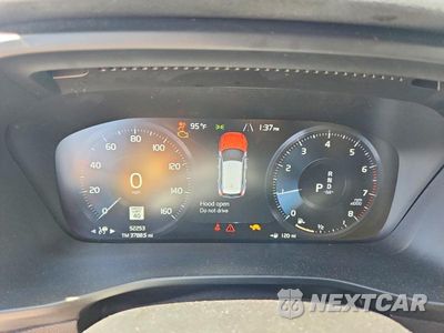 Zdjęcie 9 z 13 samochodu: 2022 VOLVO XC40 T5 INSCRIPTION VIN:YV4162UL0N2756732 - miniatura