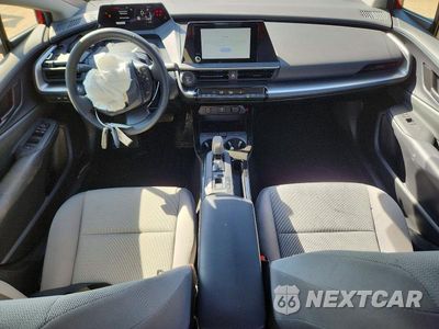 Zdjęcie 8 z 12 samochodu: 2023 TOYOTA PRIUS LE VIN:JTDACAAU9P3006620 - miniatura