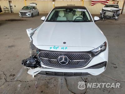 Piąte zdjęcie samochodu w środku: 2025 MERCEDES-BENZ E 350 4MATIC VIN:W1KLF4HBXSA104667 - miniatura