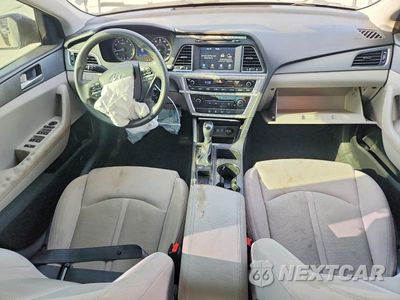 Zdjęcie 8 z 12 samochodu: 2017 HYUNDAI SONATA SE VIN:5NPE24AF7HH440273 - miniatura