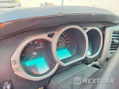 Zdjęcie 9 z 12 samochodu: 2004 TOYOTA 4RUNNER SR5 VIN:JTEZT14R240017428 - miniatura