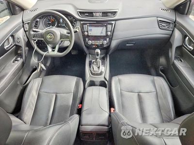 Zdjęcie 8 z 13 samochodu: 2017 NISSAN ROGUE SL VIN:5N1AT2MV8HC750622 - miniatura