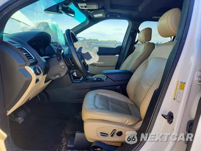 Zdjęcie 7 z 13 samochodu: 2017 FORD EXPLORER LIMITED VIN:1FM5K7F89HGB19847 - miniatura