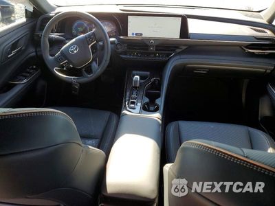 Zdjęcie 8 z 12 samochodu: 2026 TOYOTA CROWN XLE VIN:JTDAAAAF7T3039584 - miniatura