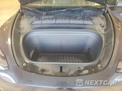 Zdjęcie 11 z 12 samochodu: 2024 TESLA MODEL Y VIN:7SAYGDED0RF003208 - miniatura