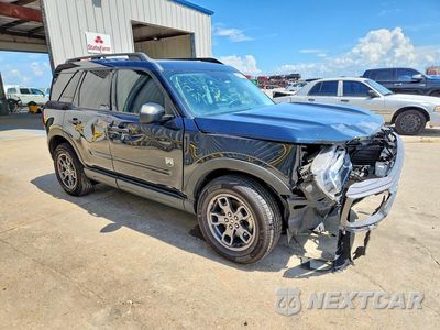 Czwarte zdjęcie samochodu z boku: 2022 FORD BRONCO SPORT BIG BEND VIN:3FMCR9B66NRD72504 - miniatura