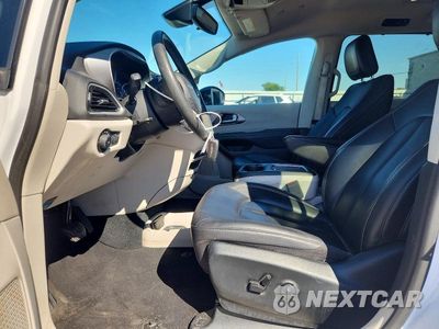 Zdjęcie 7 z 13 samochodu: 2024 CHRYSLER PACIFICA TOURING L VIN:2C4RC1BG3RR142179 - miniatura