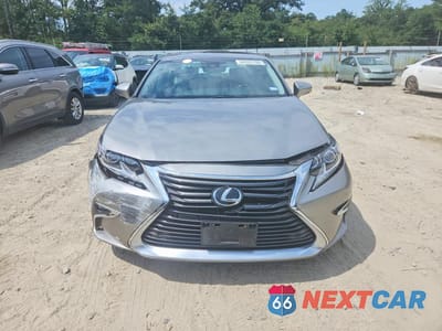 Piąte zdjęcie samochodu w środku: 2017 LEXUS ES 350 VIN:58ABK1GG7HU065836 - miniatura