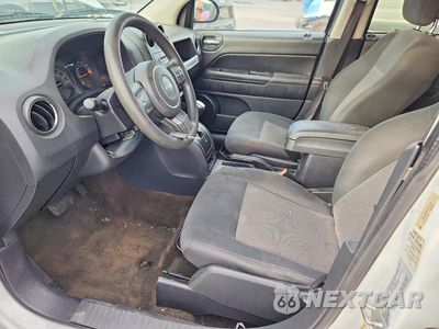 Zdjęcie 7 z 12 samochodu: 2016 JEEP COMPASS SPORT VIN:1C4NJCBA3GD615493 - miniatura