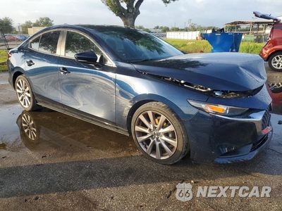 Czwarte zdjęcie samochodu z boku: 2021 MAZDA 3 SELECT VIN:3MZBPABL7MM214467 - miniatura