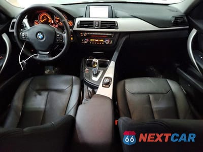 Zdjęcie 8 z 12 samochodu: 2013 BMW 3 SERIES XI VIN:WBA3B3C50DF540707 - miniatura