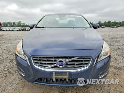 Piąte zdjęcie samochodu w środku: 2013 VOLVO S60 T5 VIN:YV1612FSXD1227976 - miniatura