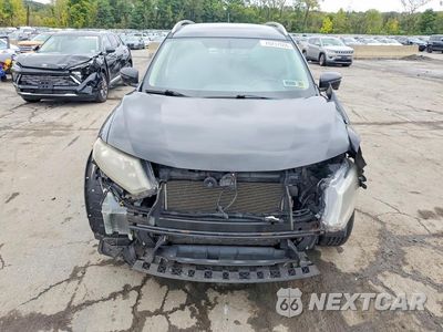 Piąte zdjęcie samochodu w środku: 2016 NISSAN ROGUE SV VIN:JN8AT2MV0GW147055 - miniatura