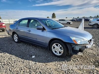 Czwarte zdjęcie samochodu z boku: 2007 HONDA ACCORD EX VIN:1HGCM56837A055625 - miniatura