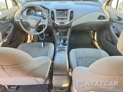 Zdjęcie 8 z 12 samochodu: 2017 CHEVROLET CRUZE LT VIN:3G1BE6SM4HS509342 - miniatura
