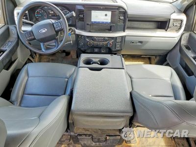 Zdjęcie 8 z 12 samochodu: 2025 FORD F350 SUPER DUTY VIN:1FT8W3BT7SED13501 - miniatura