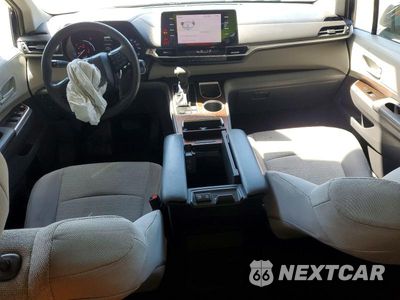 Zdjęcie 8 z 13 samochodu: 2022 TOYOTA SIENNA LE VIN:5TDKRKEC3NS089936 - miniatura