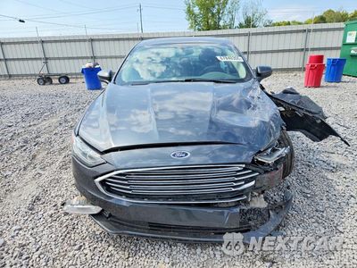 Piąte zdjęcie samochodu w środku: 2017 FORD FUSION SE HYBRID VIN:3FA6P0LU0HR259044 - miniatura
