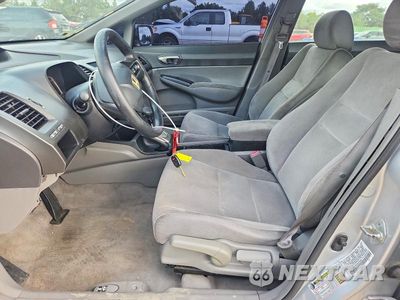 Zdjęcie 7 z 13 samochodu: 2006 HONDA CIVIC LX VIN:1HGFA16516L016443 - miniatura