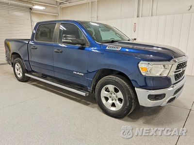 Czwarte zdjęcie samochodu z boku: 2023 RAM 1500 BIG HORN/LONE STAR VIN:1C6RRFFG9PN680604 - miniatura