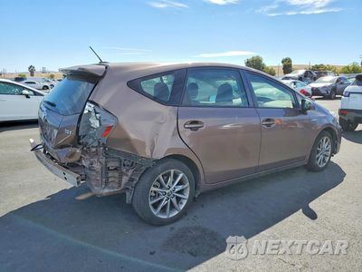 Trzecie zdjęcie samochodu z tyłu: 2015 TOYOTA PRIUS V FIVE VIN:JTDZN3EU3FJ029260 - miniatura