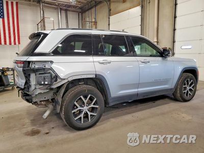 Trzecie zdjęcie samochodu z tyłu: 2025 JEEP GRAND CHEROKEE LIMITED VIN:1C4RJHBG9SC347227 - miniatura