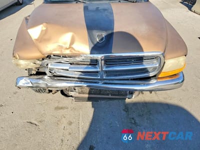 Zdjęcie 11 z 13 samochodu: 2000 DODGE DAKOTA VIN:1B7GL22X5YS674706 - miniatura
