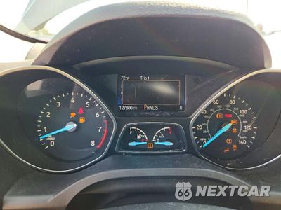 Zdjęcie 9 z 14 samochodu: 2017 FORD ESCAPE SE VIN:1FMCU9GD3HUE90223 - miniatura