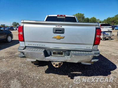 Zdjęcie 6 z 12 samochodu: 2015 CHEVROLET SILVERADO K2500 HEAVY DUTY LTZ VIN:1GC1KWE8XFF142491 - miniatura