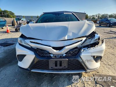 Piąte zdjęcie samochodu w środku: 2020 TOYOTA CAMRY XSE V6 VIN:4T1KZ1AK1LU042075 - miniatura